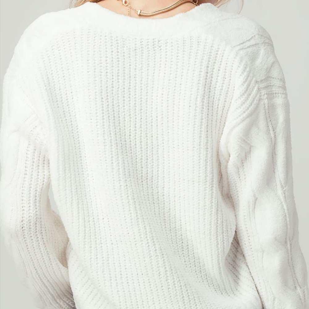 NEW  Super Soft Cable V neck Cropped Knit Chenille Sweater Cardigan White - Picture 9 of 10